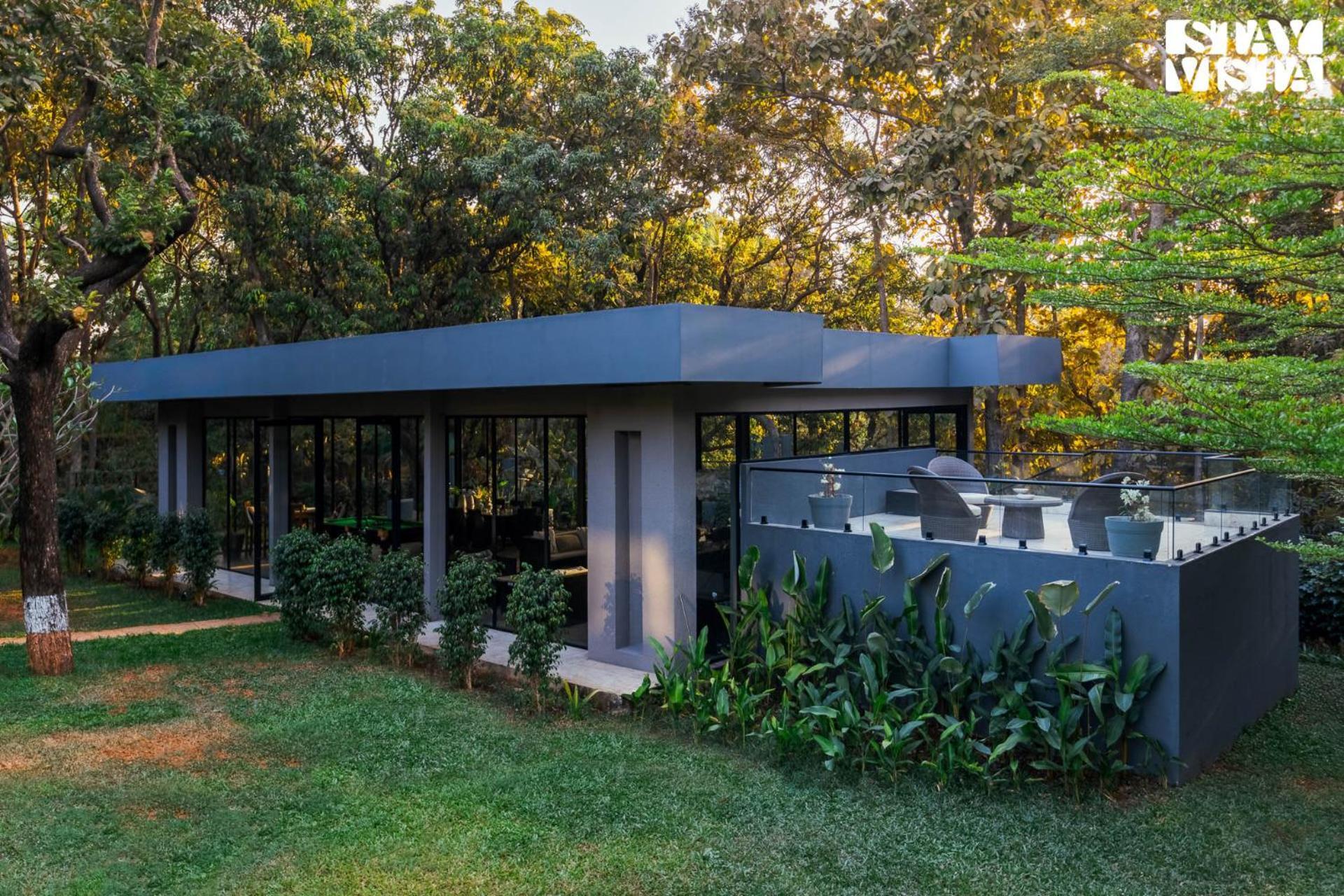 Reflection House By Stayvista With Pool, Terrace Bar, Indoor Games & Exquisite Interiors In A Nutshell 阿里巴格 外观 照片