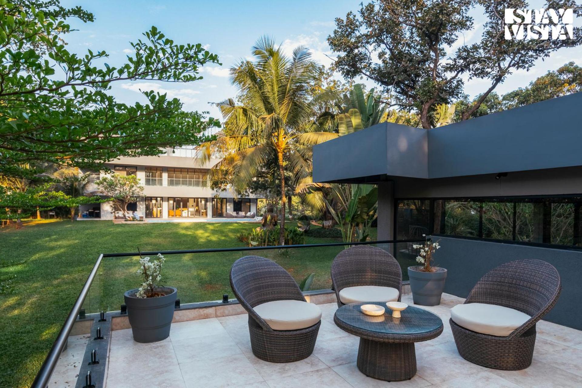Reflection House By Stayvista With Pool, Terrace Bar, Indoor Games & Exquisite Interiors In A Nutshell 阿里巴格 外观 照片